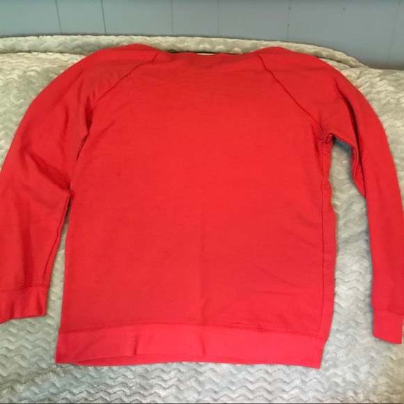 🎉 3 for $10 Cute sweatshirt - Picture 3 of 4